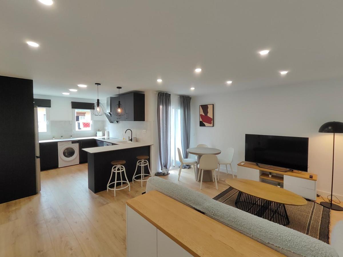 סנט אדריה דה בסוס Fantastic Apartment Sant Adria Beach מראה חיצוני תמונה